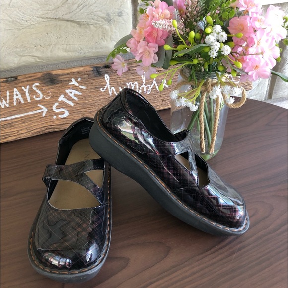 INGARO DINAH SHOES SIZE 7M - Picture 1 of 9